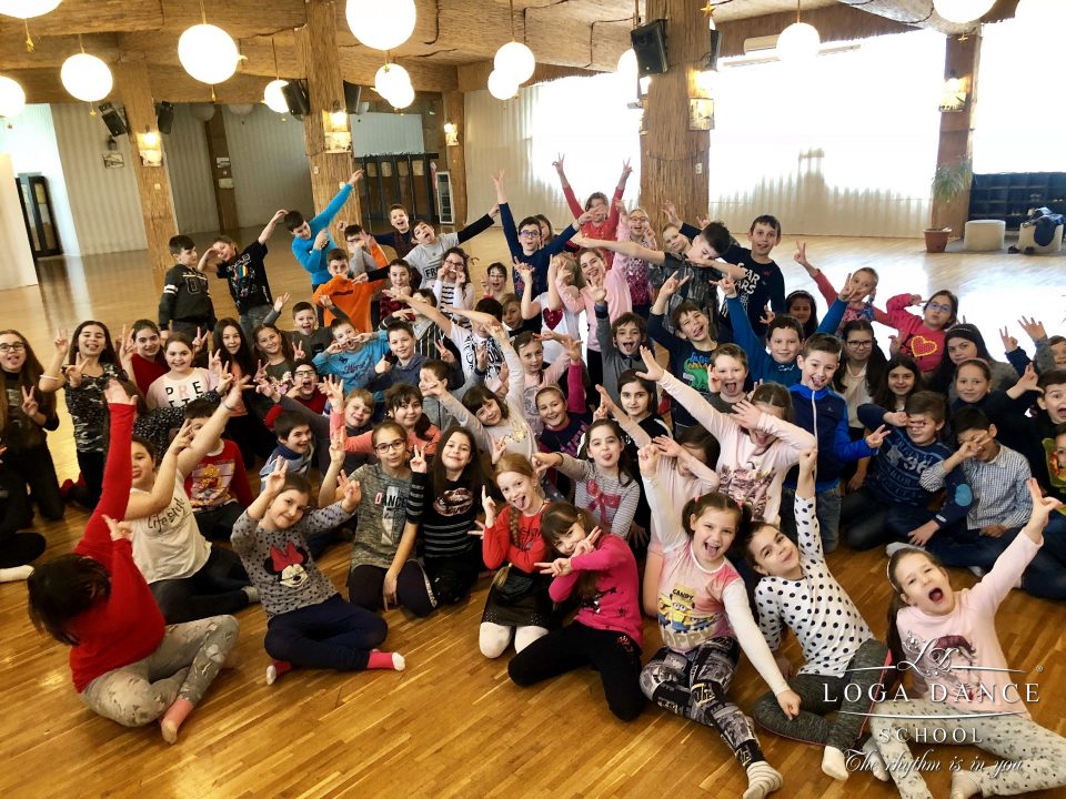 Scoala Altfel la sala de dans cu elevii scolii Balcescu Petofi